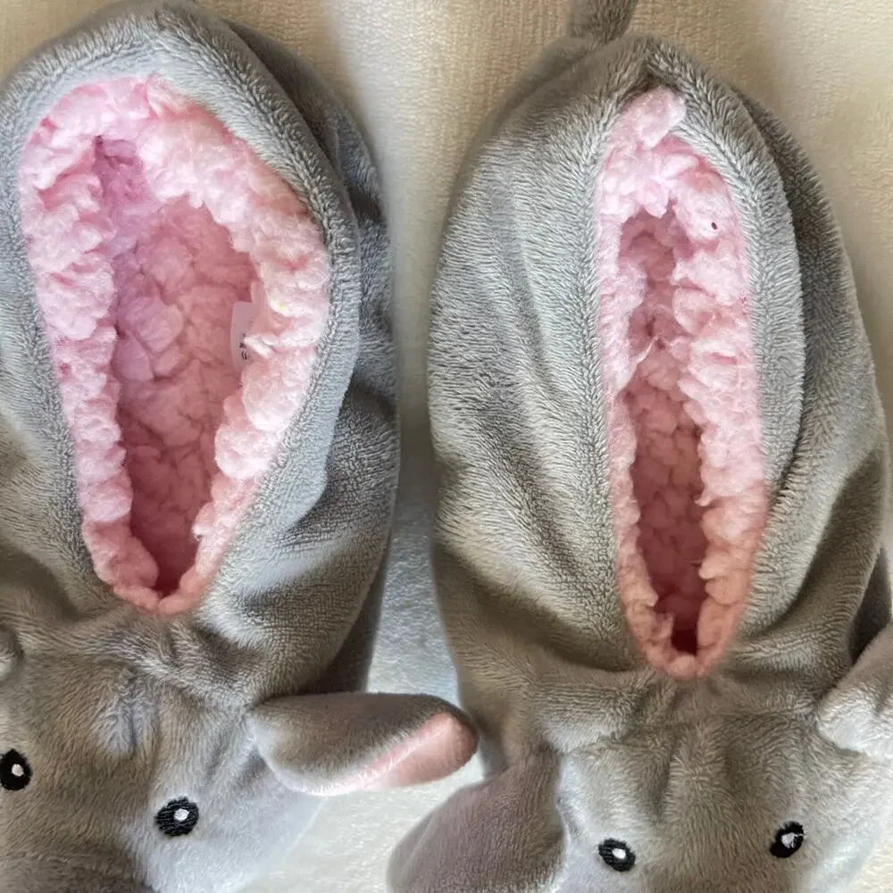 Grey & Pink Elephant Plush Slippers Never Worn Girls Size 13-1 No Tags Plush